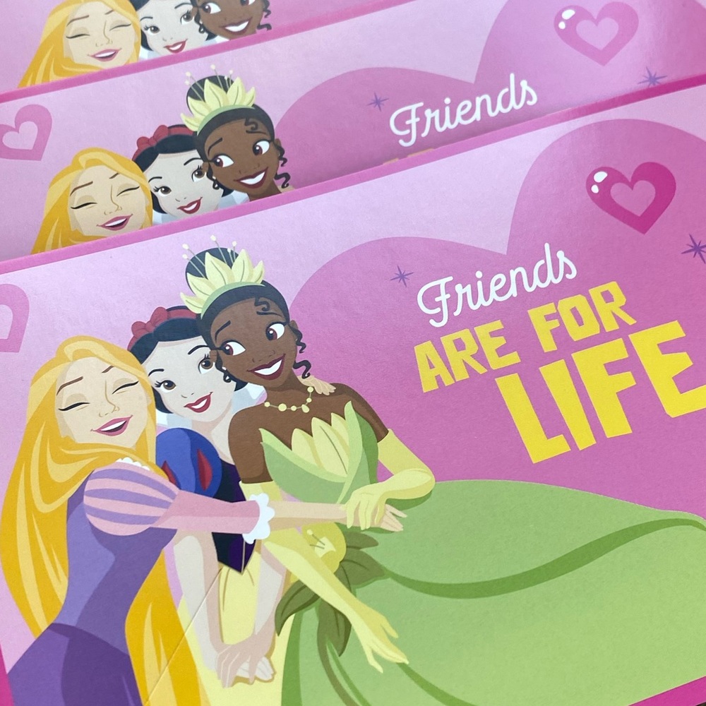 ⚠️ 32 Large Disney Princess Valentines Day Cards, new! - Picture 2 of 10